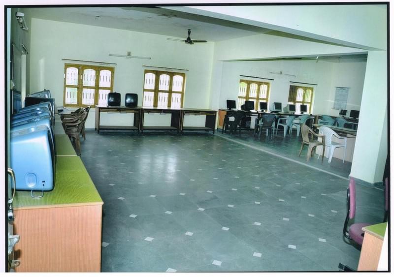 Amulba B.Ed College Patan Infrastructure photo 5